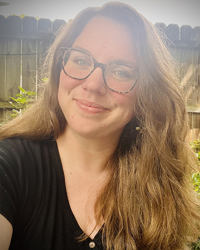 Molly DeWitt headshot